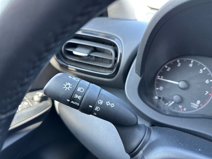 Toyota Yaris 1.0 53 kW (72 CV) Vehículo usado en Madrid Toyota Yaris 1.0 53 kW (72 CV) Vehículo usado en Madrid