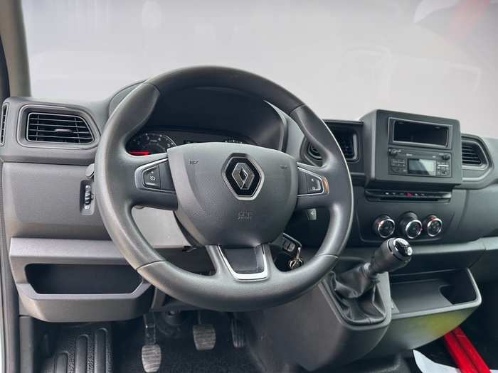 Renault Master Furgon Furgon L1H1 3500 Blue dCi 110 kW (150 CV) Vehículo usado en Madrid Renault Master Furgon Furgon L1H1 3500 Blue dCi 110 kW (150 CV) Vehículo usado en Madrid