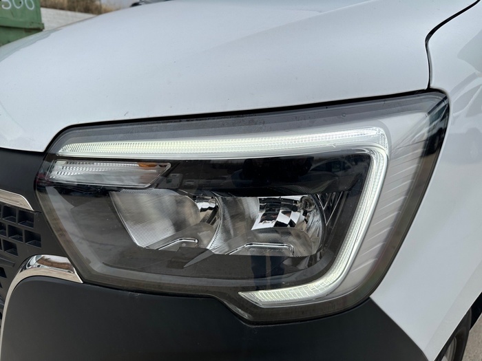 Renault Master Furgon Furgon L1H1 3500 Blue dCi 110 kW (150 CV) Vehículo usado en Madrid Renault Master Furgon Furgon L1H1 3500 Blue dCi 110 kW (150 CV) Vehículo usado en Madrid