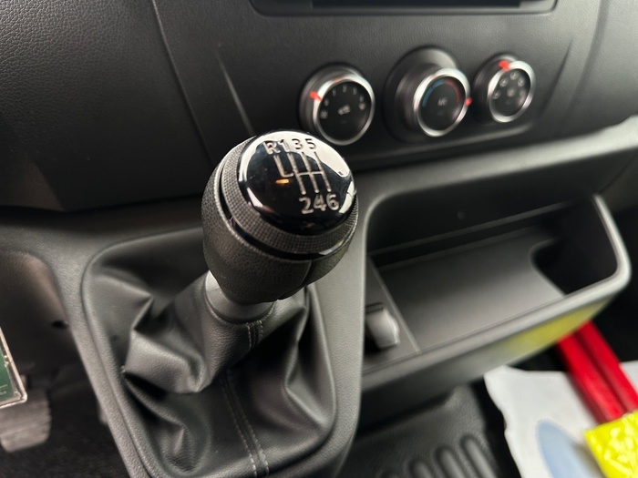 Renault Master Furgon Furgon L1H1 3500 Blue dCi 110 kW (150 CV) Vehículo usado en Madrid Renault Master Furgon Furgon L1H1 3500 Blue dCi 110 kW (150 CV) Vehículo usado en Madrid