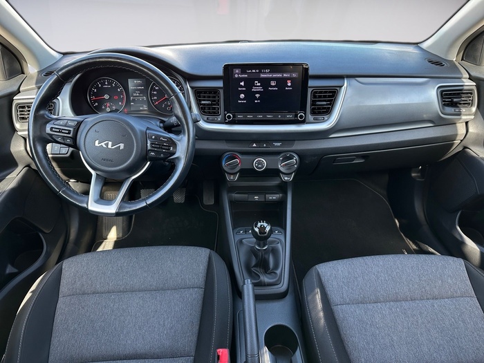 Kia Stonic 1.2 DPi Concept 62 kW (84 CV) Vehículo usado en Madrid Kia Stonic 1.2 DPi Concept 62 kW (84 CV) Vehículo usado en Madrid