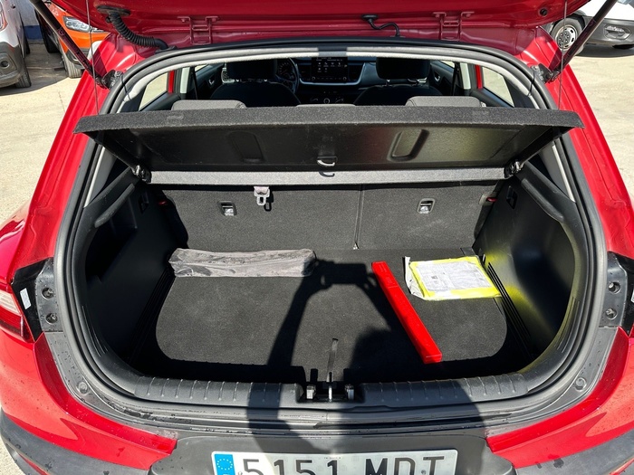 Kia Stonic 1.2 DPi Concept 62 kW (84 CV) Vehículo usado en Madrid Kia Stonic 1.2 DPi Concept 62 kW (84 CV) Vehículo usado en Madrid