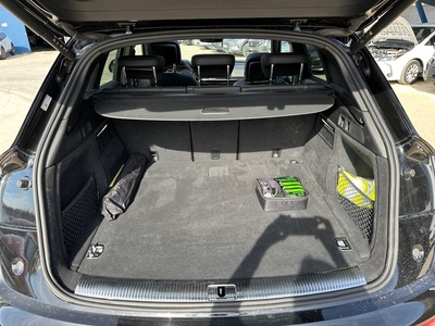 Audi Q5 TFSIe Black Line 55 TFSIe quattro 270 kW (367 CV) S tronic 6 Audi Q5 TFSIe Black Line 55 TFSIe quattro 270 kW (367 CV) S tronic 6