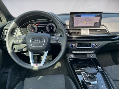 Audi Q5 TFSIe Black Line 55 TFSIe quattro 270 kW (367 CV) S tronic 9 Audi Q5 TFSIe Black Line 55 TFSIe quattro 270 kW (367 CV) S tronic 9