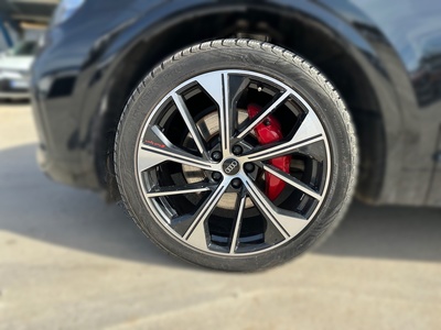Audi Q5 TFSIe Black Line 55 TFSIe quattro 270 kW (367 CV) S tronic 13 Audi Q5 TFSIe Black Line 55 TFSIe quattro 270 kW (367 CV) S tronic 13