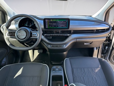 Fiat 500 Electrico Monotrim 3+1 320km 87 kW (118 CV) 8 Fiat 500 Electrico Monotrim 3+1 320km 87 kW (118 CV) 8