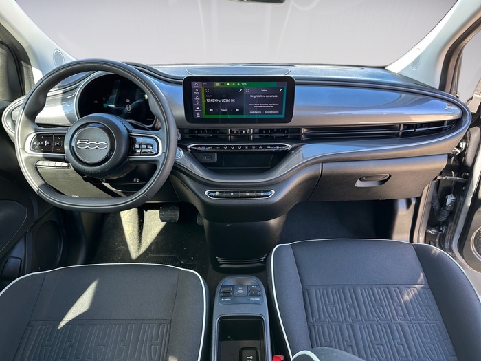 Fiat 500 Electrico Monotrim 3+1 320km 87 kW (118 CV) Vehículo usado en Madrid Fiat 500 Electrico Monotrim 3+1 320km 87 kW (118 CV) Vehículo usado en Madrid