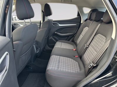 MG ZS 1.5 Comfort 78 kW (106 CV) 12 MG ZS 1.5 Comfort 78 kW (106 CV) 12