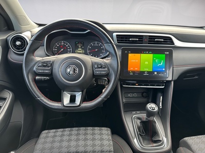 MG ZS 1.5 Comfort 78 kW (106 CV) 9 MG ZS 1.5 Comfort 78 kW (106 CV) 9