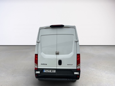 Iveco Daily Furgon 2.3 TD 35S 16 3520/H2 115 kW (156 CV) 5 Iveco Daily Furgon 2.3 TD 35S 16 3520/H2 115 kW (156 CV) 5