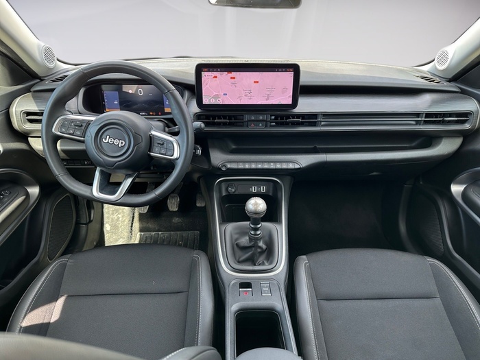 Jeep Avenger 1.2 G Avenger 74 kW (100 CV) Vehículo usado en Madrid Jeep Avenger 1.2 G Avenger 74 kW (100 CV) Vehículo usado en Madrid