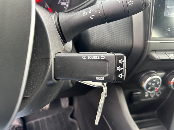 Renault Clio Equilibre TCe 66 kW (90 CV) Vehículo usado en Madrid Renault Clio Equilibre TCe 66 kW (90 CV) Vehículo usado en Madrid