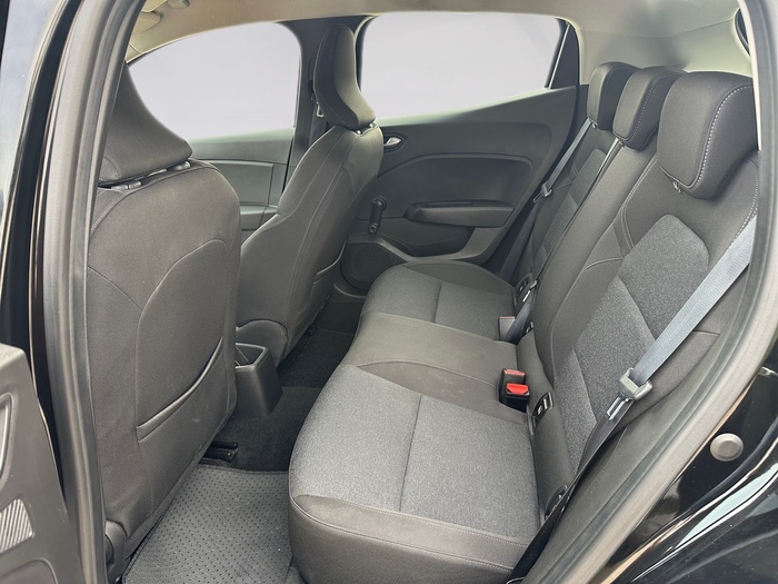 Renault Clio Equilibre TCe 66 kW (90 CV) Vehículo usado en Madrid Renault Clio Equilibre TCe 66 kW (90 CV) Vehículo usado en Madrid