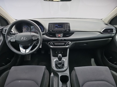 Hyundai i30 1.5 DPI Essence 81 kW (110 CV) 7 Hyundai i30 1.5 DPI Essence 81 kW (110 CV) 7