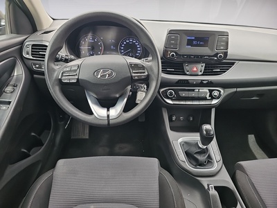 Hyundai i30 1.5 DPI Essence 81 kW (110 CV) 8 Hyundai i30 1.5 DPI Essence 81 kW (110 CV) 8