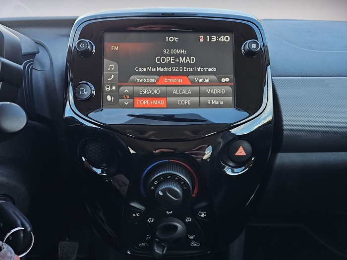 Peugeot 108 1.0 VTi Active 53 kW (72 CV) Vehículo usado en Madrid Peugeot 108 1.0 VTi Active 53 kW (72 CV) Vehículo usado en Madrid