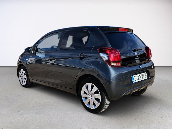 Peugeot 108 1.0 VTi Active 53 kW (72 CV) Vehículo usado en Madrid Peugeot 108 1.0 VTi Active 53 kW (72 CV) Vehículo usado en Madrid