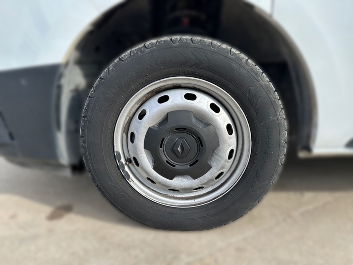 Renault Trafic Furgon Furgon L1H1 Blue dCi 81 kW (110 CV) Vehículo usado en Madrid Renault Trafic Furgon Furgon L1H1 Blue dCi 81 kW (110 CV) Vehículo usado en Madrid