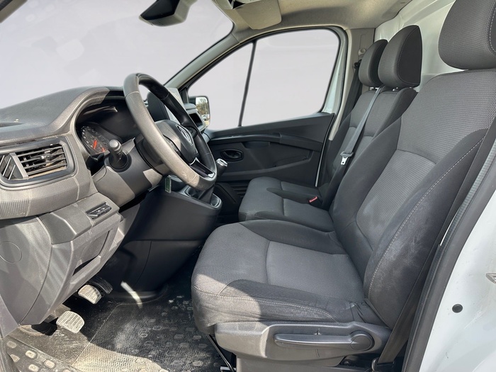 Renault Trafic Furgon Furgon L1H1 Blue dCi 81 kW (110 CV) Vehículo usado en Madrid Renault Trafic Furgon Furgon L1H1 Blue dCi 81 kW (110 CV) Vehículo usado en Madrid