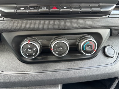 Renault Trafic Furgon Furgon L1H1 Blue dCi 81 kW (110 CV) 19 Renault Trafic Furgon Furgon L1H1 Blue dCi 81 kW (110 CV) 19