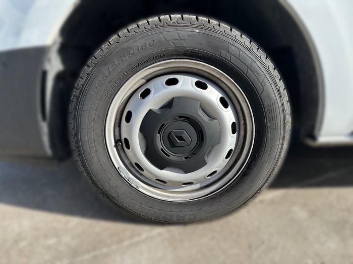 Renault Trafic Furgon Furgon L1H1 Blue dCi 81 kW (110 CV) Vehículo usado en Madrid Renault Trafic Furgon Furgon L1H1 Blue dCi 81 kW (110 CV) Vehículo usado en Madrid