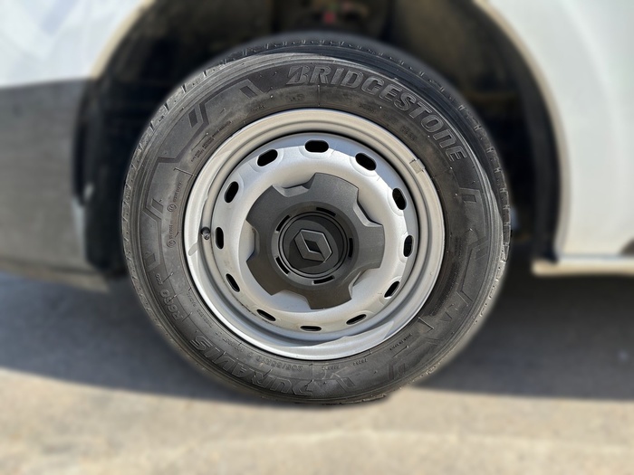 Renault Trafic Furgon Furgon L1H1 Blue dCi 81 kW (110 CV) Vehículo usado en Madrid Renault Trafic Furgon Furgon L1H1 Blue dCi 81 kW (110 CV) Vehículo usado en Madrid