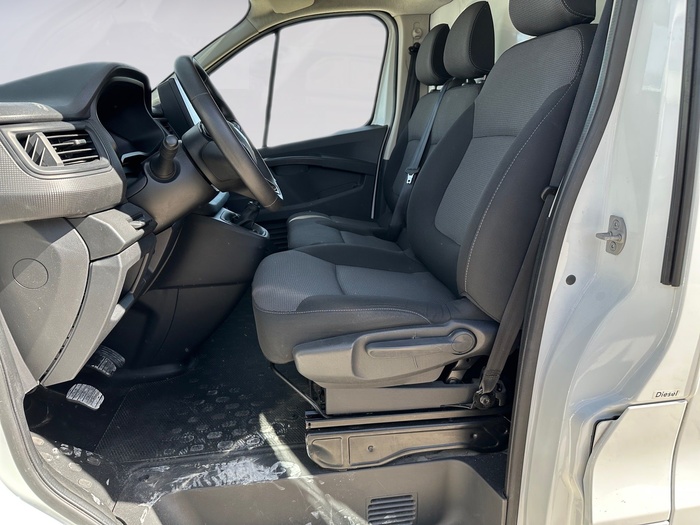 Renault Trafic Furgon Furgon L1H1 Blue dCi 81 kW (110 CV) Vehículo usado en Madrid Renault Trafic Furgon Furgon L1H1 Blue dCi 81 kW (110 CV) Vehículo usado en Madrid