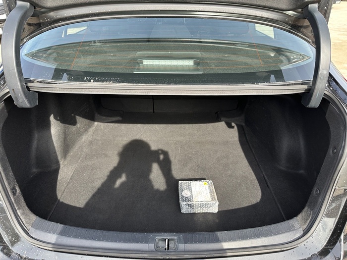 Toyota Corolla 1.5 Sedan 92 kW (125 CV) Vehículo usado en Madrid Toyota Corolla 1.5 Sedan 92 kW (125 CV) Vehículo usado en Madrid