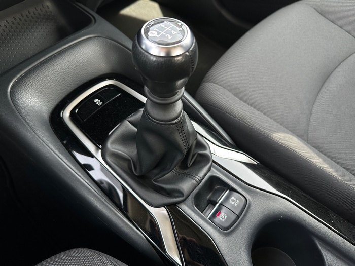 Toyota Corolla 1.5 Sedan 92 kW (125 CV) Vehículo usado en Madrid Toyota Corolla 1.5 Sedan 92 kW (125 CV) Vehículo usado en Madrid