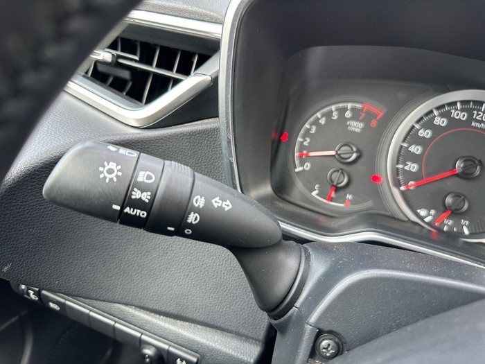 Toyota Corolla 1.5 Sedan 92 kW (125 CV) Vehículo usado en Madrid Toyota Corolla 1.5 Sedan 92 kW (125 CV) Vehículo usado en Madrid