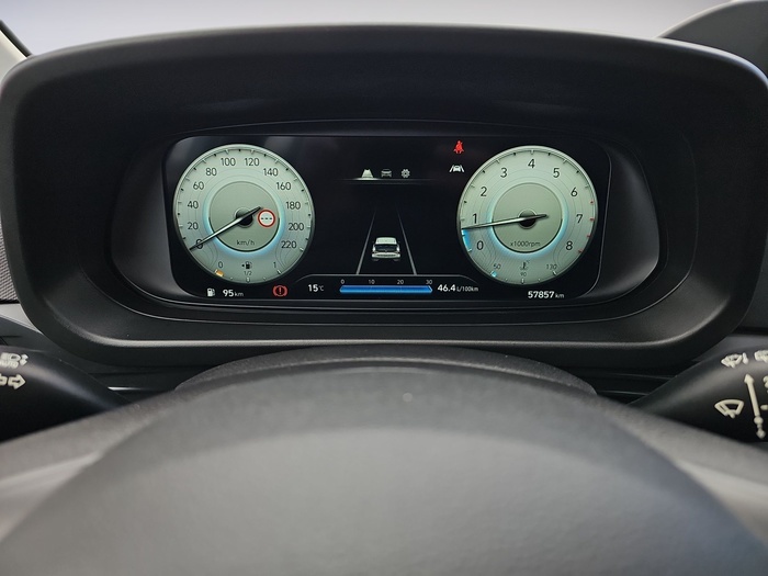 Hyundai Bayon 1.2 MPI Maxx 62 kW (84 CV) Vehículo usado en Madrid Hyundai Bayon 1.2 MPI Maxx 62 kW (84 CV) Vehículo usado en Madrid