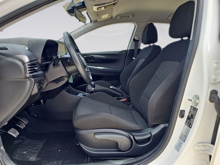 Hyundai Bayon 1.2 MPI Maxx 62 kW (84 CV) Vehículo usado en Madrid Hyundai Bayon 1.2 MPI Maxx 62 kW (84 CV) Vehículo usado en Madrid