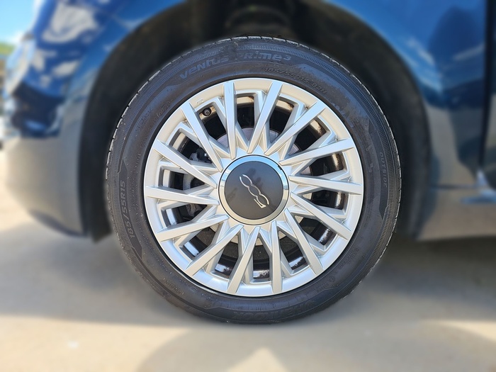 Fiat 500 1.0 Hybrid Dolcevita 51 kW (70 CV) Vehículo usado en Madrid Fiat 500 1.0 Hybrid Dolcevita 51 kW (70 CV) Vehículo usado en Madrid