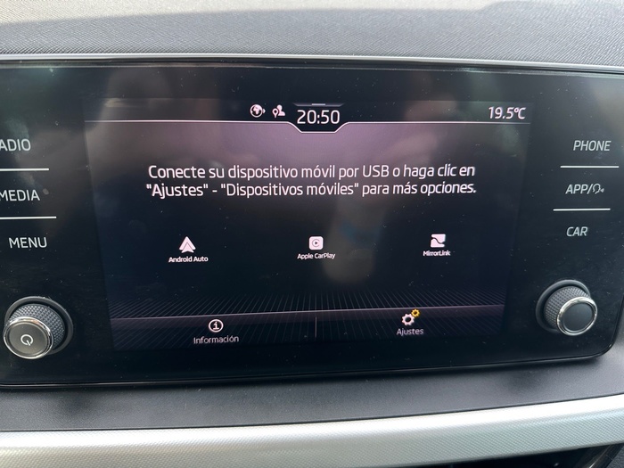 Skoda Kamiq 1.0 TSI Ambition DSG 81 kW (110 CV) Vehículo usado en Madrid Skoda Kamiq 1.0 TSI Ambition DSG 81 kW (110 CV) Vehículo usado en Madrid