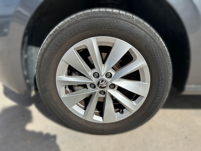 Skoda Kamiq 1.0 TSI Ambition DSG 81 kW (110 CV) 13 Skoda Kamiq 1.0 TSI Ambition DSG 81 kW (110 CV) 13