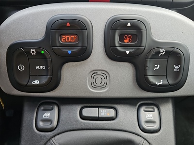 Fiat Panda 1.0 Gse City Cross 51 kW (70 CV) 18 Fiat Panda 1.0 Gse City Cross 51 kW (70 CV) 18