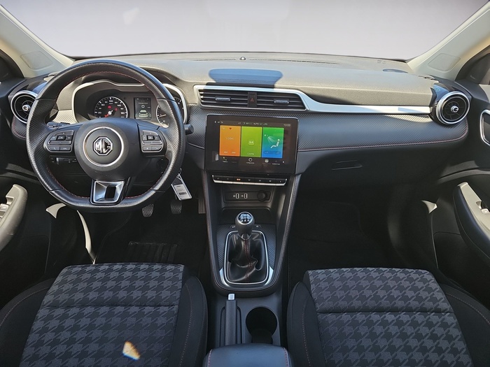 MG ZS 1.5 Comfort 78 kW (106 CV) Vehículo usado en Madrid MG ZS 1.5 Comfort 78 kW (106 CV) Vehículo usado en Madrid