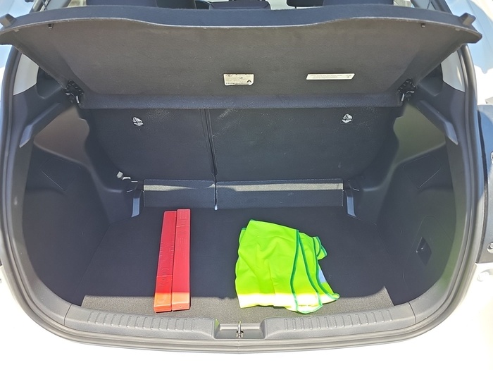 Toyota Yaris 1.0 53 kW (72 CV) Vehículo usado en Madrid Toyota Yaris 1.0 53 kW (72 CV) Vehículo usado en Madrid