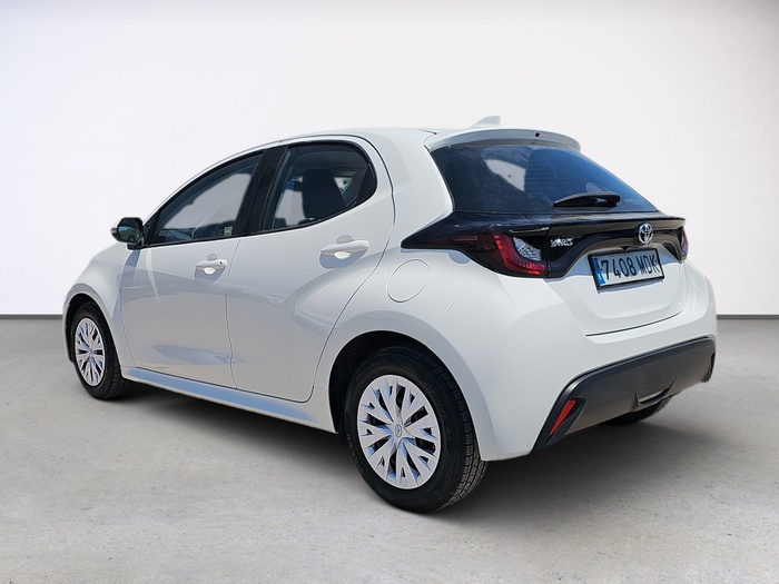 Toyota Yaris 1.0 53 kW (72 CV) Vehículo usado en Madrid Toyota Yaris 1.0 53 kW (72 CV) Vehículo usado en Madrid