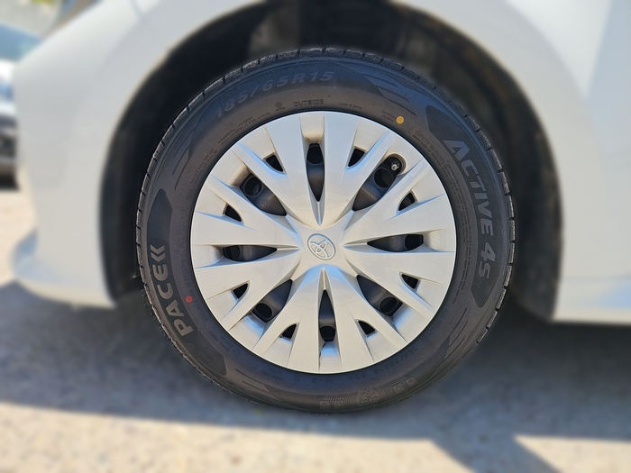 Toyota Yaris 1.0 53 kW (72 CV) Vehículo usado en Madrid Toyota Yaris 1.0 53 kW (72 CV) Vehículo usado en Madrid