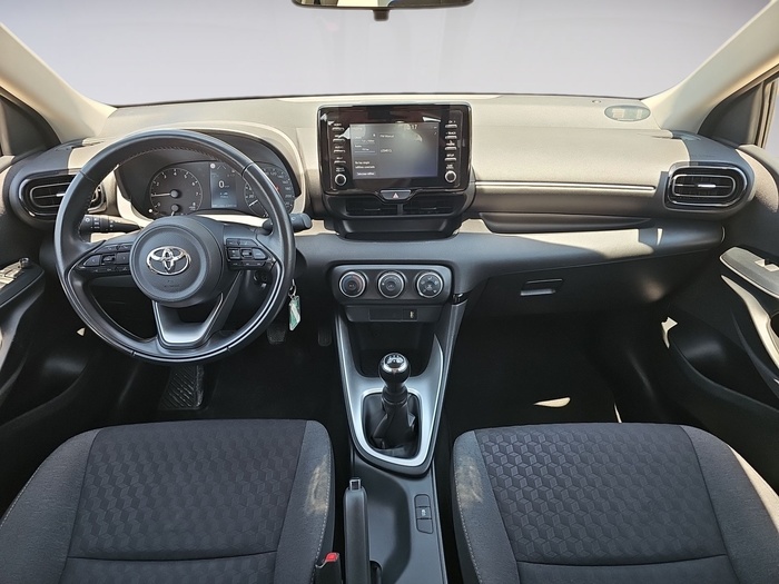 Toyota Yaris 1.0 53 kW (72 CV) Vehículo usado en Madrid Toyota Yaris 1.0 53 kW (72 CV) Vehículo usado en Madrid