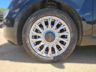 Fiat 500 1.0 Hybrid Dolcevita 51 kW (70 CV) 13 Fiat 500 1.0 Hybrid Dolcevita 51 kW (70 CV) 13