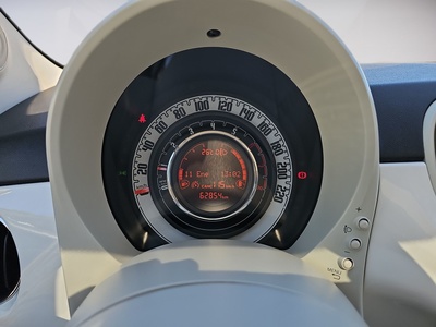 Fiat 500 1.0 Hybrid Dolcevita 51 kW (70 CV) 10 Fiat 500 1.0 Hybrid Dolcevita 51 kW (70 CV) 10