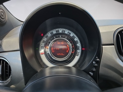 Fiat 500 1.0 Hybrid Dolcevita 51 kW (70 CV) 10 Fiat 500 1.0 Hybrid Dolcevita 51 kW (70 CV) 10