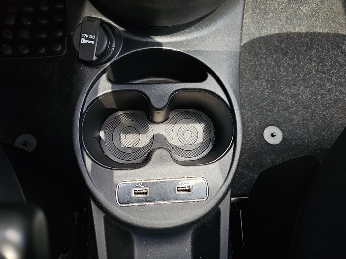 Fiat 500 1.0 Hybrid Dolcevita 51 kW (70 CV) Vehículo usado en Madrid Fiat 500 1.0 Hybrid Dolcevita 51 kW (70 CV) Vehículo usado en Madrid