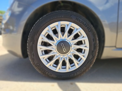 Fiat 500 1.0 Hybrid Dolcevita 51 kW (70 CV) 13 Fiat 500 1.0 Hybrid Dolcevita 51 kW (70 CV) 13