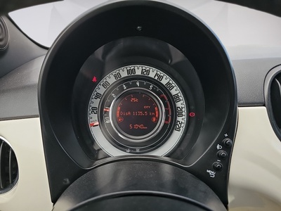 Fiat 500 1.0 Hybrid Dolcevita 51 kW (70 CV) 10 Fiat 500 1.0 Hybrid Dolcevita 51 kW (70 CV) 10