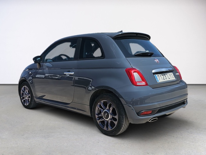 Fiat 500 1.0 Hybrid Connect 51 kW (70 CV) Vehículo usado en Madrid Fiat 500 1.0 Hybrid Connect 51 kW (70 CV) Vehículo usado en Madrid