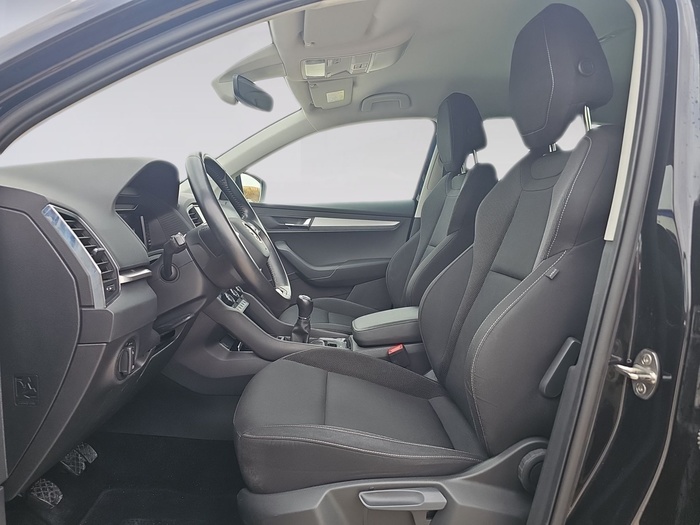 Skoda Karoq 1.0 TSI Ambition 81 kW (110 CV) Vehículo usado en Madrid Skoda Karoq 1.0 TSI Ambition 81 kW (110 CV) Vehículo usado en Madrid