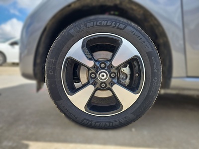 Smart ForFour EQ 60 kW (82 CV) 13 Smart ForFour EQ 60 kW (82 CV) 13